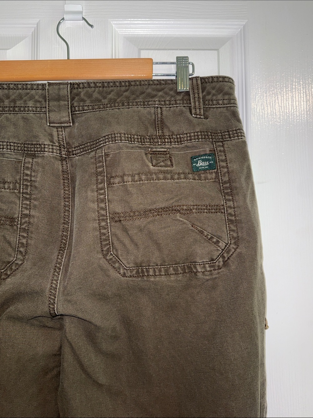 EUC GH Bass Cargo Pants. 36x32